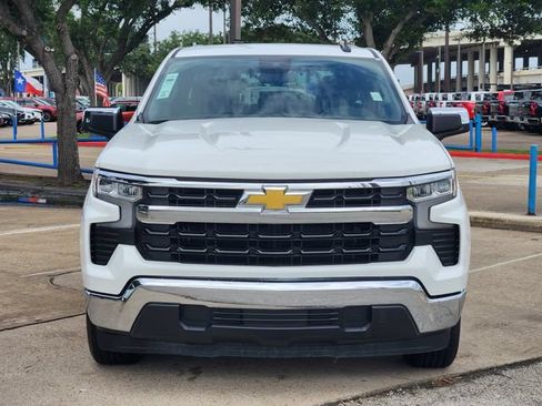 Used 2025 Chevrolet Silverado 1500 LT RWD image 2