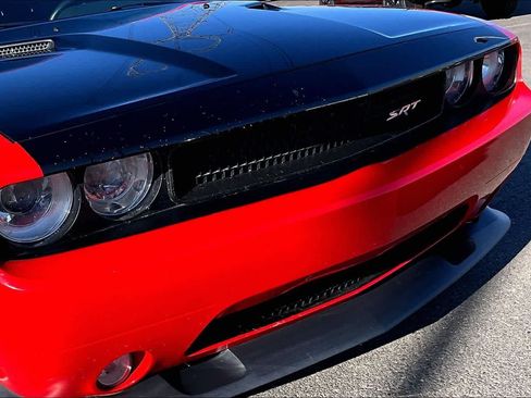 Used 2013 Dodge Challenger SRT8 w/ Harman Kardon Audio Group image 32