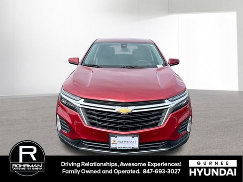Used 2023 Chevrolet Equinox LT image 3