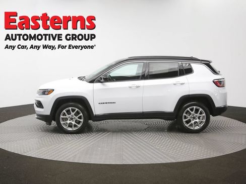 Used 2025 Jeep Compass Limited AWD/4WD image 59