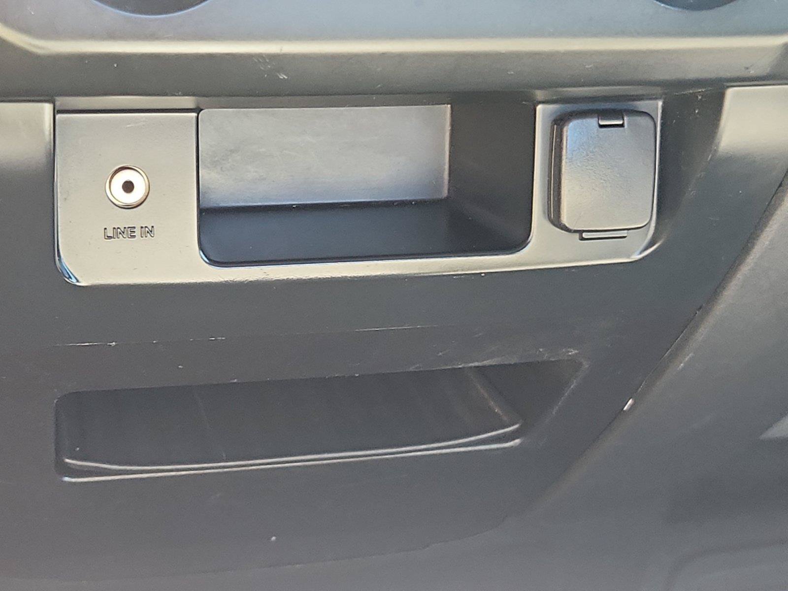 Used 2019 Ford F250 XL w/ Power Equipment Group AWD/4WD image 19