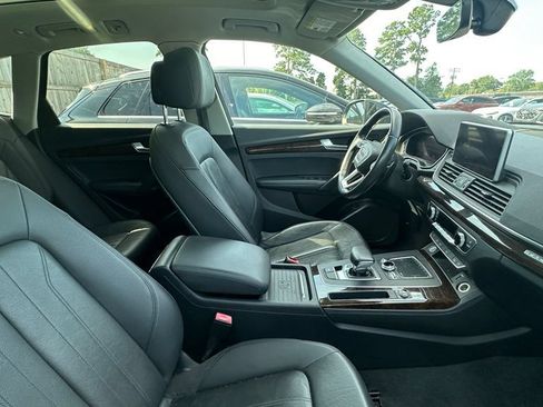 Used 2019 Audi Q5 2.0T Premium Plus w/ Premium Plus Package AWD/4WD image 5