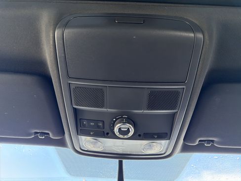 Used 2018 Volkswagen Passat 3.6 image 18