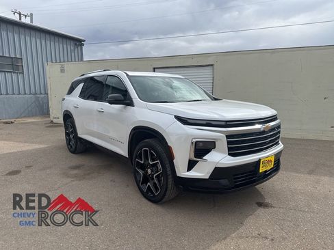Used 2025 Chevrolet Traverse High Country w/ LPO, Floor Liner Package AWD/4WD image 3