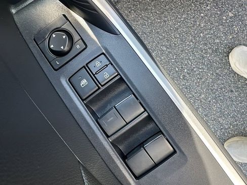 Used 2025 Toyota RAV4 LE image 29