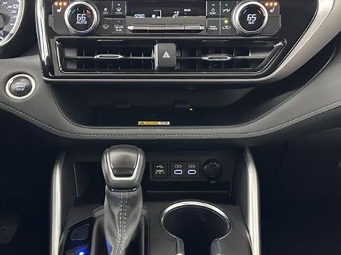 Used 2024 Toyota Highlander XLE image 20