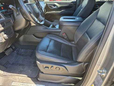 Used 2023 Chevrolet Suburban LT AWD/4WD image 17