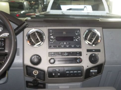 Used 2011 Ford F250 XLT w/ XLT Interior Pkg AWD/4WD image 39