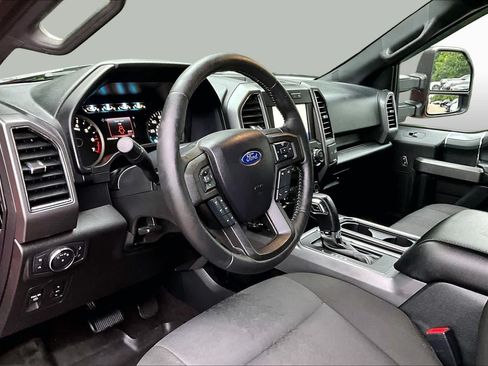 Used 2020 Ford F150 XLT w/ Equipment Group 302A Luxury AWD/4WD image 16