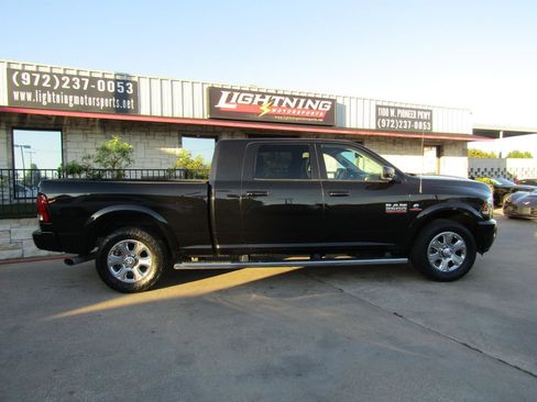 Used 2018 RAM 2500 Laramie w/ Sport Appearance Group image 5