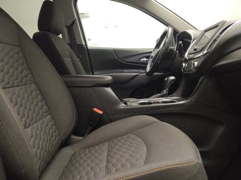 Used 2019 Chevrolet Equinox LT FWD image 21