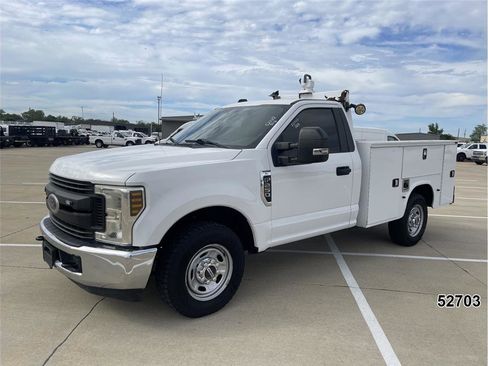 Used 2018 Ford F250 XL w/ Power Equipment Group image 1