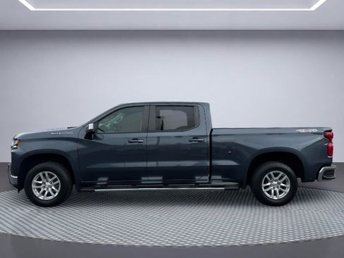 Used 2021 Chevrolet Silverado 1500 LT w/ Convenience Package II AWD/4WD image 3