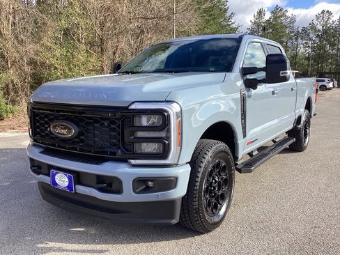 New 2026 Ford F250 Lariat w/ Black Appearance Package image 3