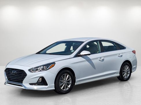 Used 2018 Hyundai Sonata SE w/ Cargo Package image 1