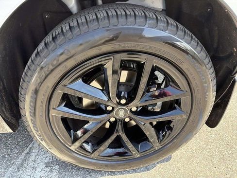 Used 2026 Land Rover Range Rover Velar Dynamic SE image 33