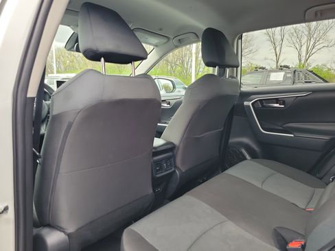 Certified 2025 Toyota RAV4 XLE AWD/4WD image 12