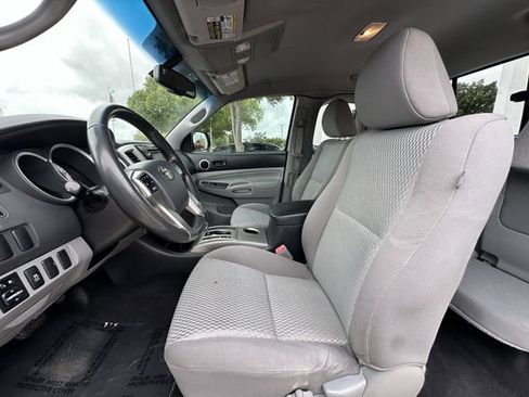 Used 2013 Toyota Tacoma PreRunner w/ SR5 Pkg RWD image 24