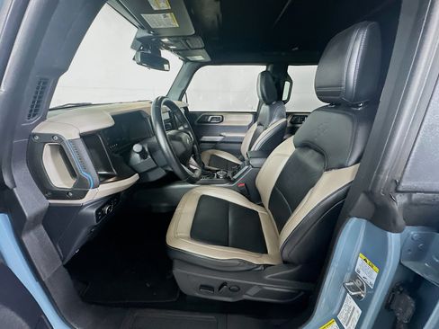 Used 2023 Ford Bronco Wildtrak AWD/4WD image 13