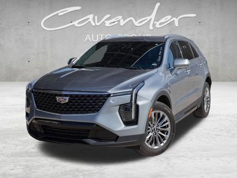 Certified 2025 Cadillac XT4 Premium Luxury image 1