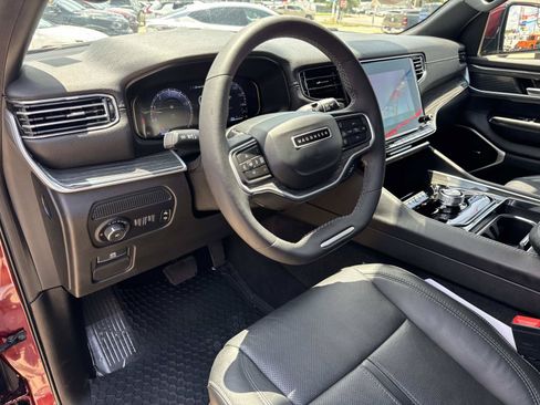 Used 2022 Jeep Wagoneer Series II RWD image 17
