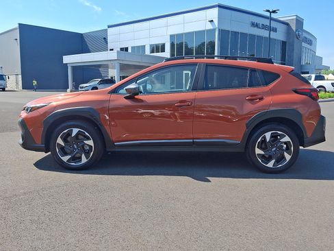 Used 2025 Subaru Crosstrek 2.5i Limited w/ Crosstrek Mirror Package AWD/4WD image 4