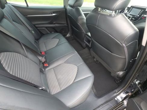 Used 2022 Toyota Camry SE FWD image 27