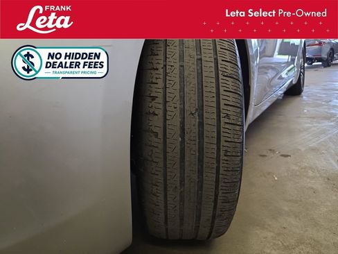 Used 2017 Kia K900 Premium RWD image 26