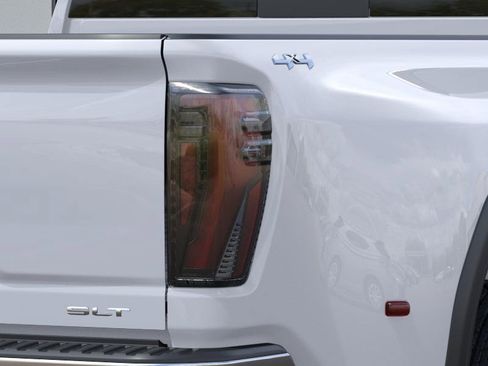 New 2026 GMC Sierra 3500 SLT w/ SLT Premium Package image 25