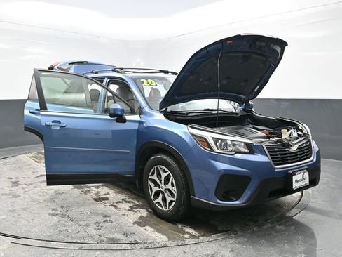 Used 2020 Subaru Forester Premium image 36