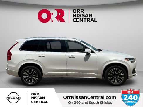 Used 2022 Volvo XC90 T6 Momentum w/ Advanced Package AWD/4WD image 4