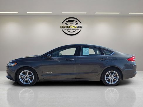 Used 2018 Ford Fusion S image 4