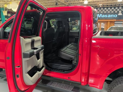 Used 2019 Ford F150 XLT AWD/4WD image 14