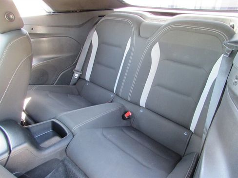 Used 2020 Chevrolet Camaro LT image 16