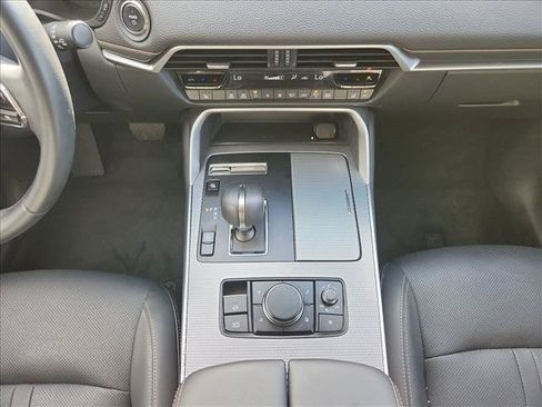 Used 2024 MAZDA CX-90 Plug-In Hybrid w/ Premium Pkg AWD/4WD image 17