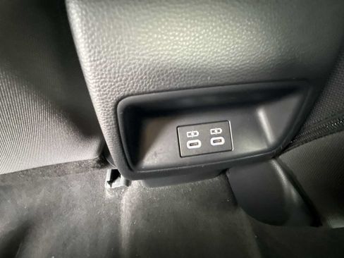 Used 2024 Toyota Corolla LE FWD image 19
