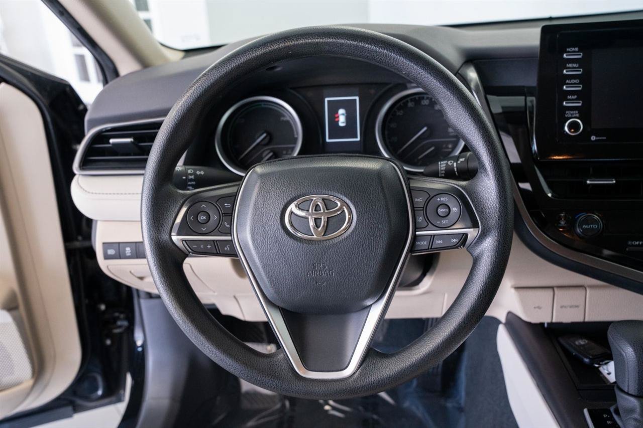 Used 2023 Toyota Camry LE FWD image 14