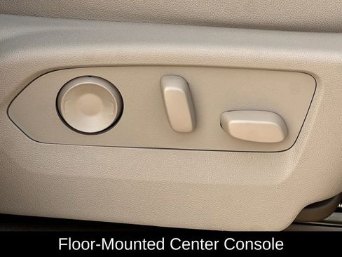 New 2026 GMC Sierra 1500 SLT image 25