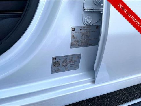 Used 2020 GMC Sierra 2500 Denali w/ Denali Ultimate Package image 3