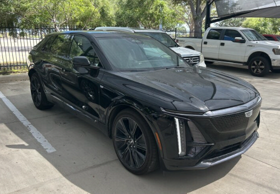 Certified 2024 Cadillac Lyriq Sport AWD/4WD image 2