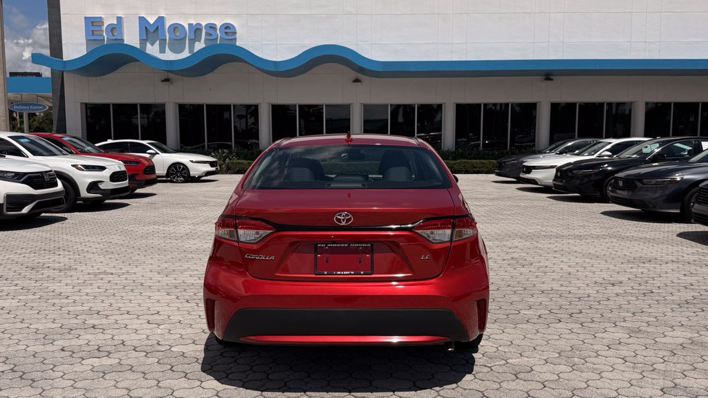 Used 2021 Toyota Corolla LE FWD image 11