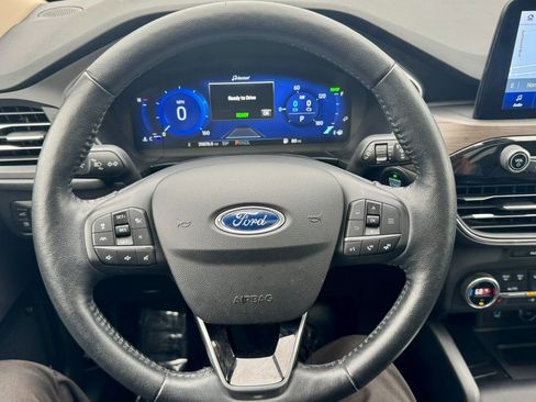 Certified 2020 Ford Escape Titanium w/ Titanium Premium Package 2.0 image 26