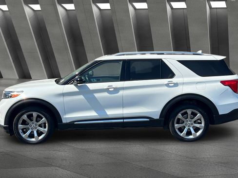Used 2020 Ford Explorer Platinum w/ Premium Technology Package image 7
