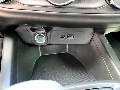 Used 2024 Chevrolet Trax RS FWD image 25
