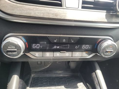 Used 2023 Nissan Altima 2.5 SL FWD image 18
