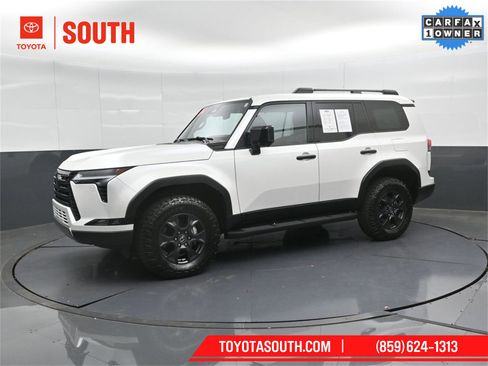 Used 2024 Lexus GX 550 550 Overtrail+ image 7