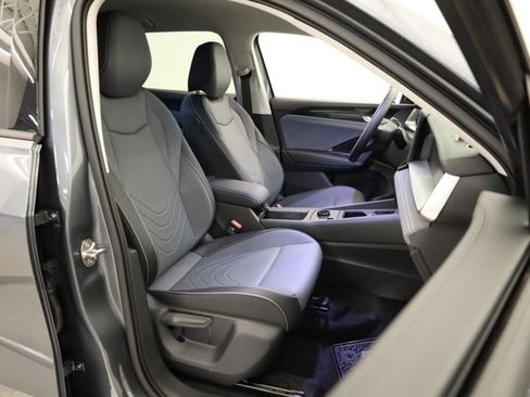 New 2026 Volkswagen Tiguan SE AWD/4WD image 27