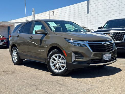 Certified 2023 Chevrolet Equinox LT FWD image 2