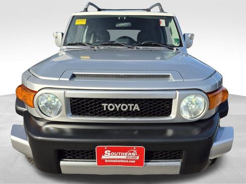 Used 2007 Toyota FJ Cruiser 4WD image 7