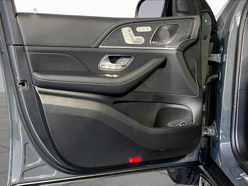 New 2026 Mercedes-Benz GLE 63 AMG S image 11